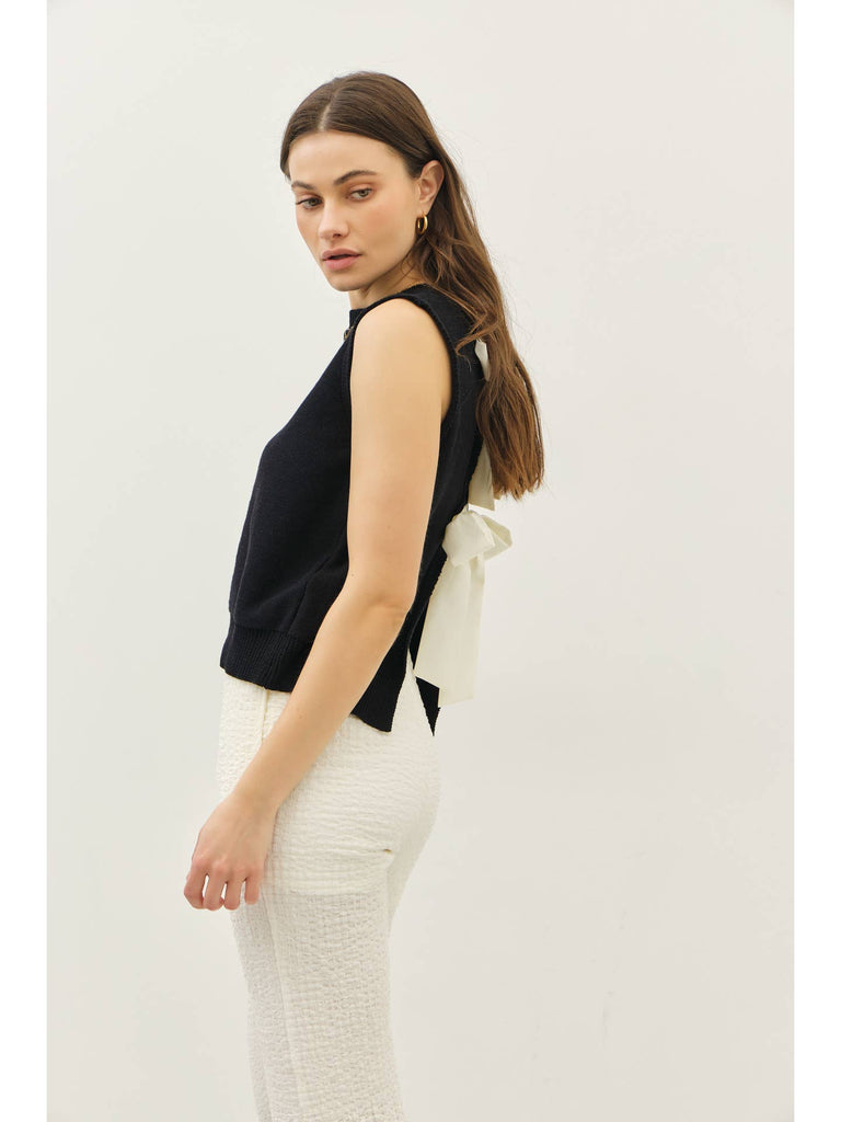 Sleeveless Bow Sweater